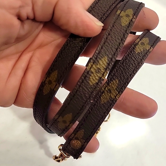 Authentic Louis Vuitton strap perfect for pouchette or small pouch - Picture 5 of 8